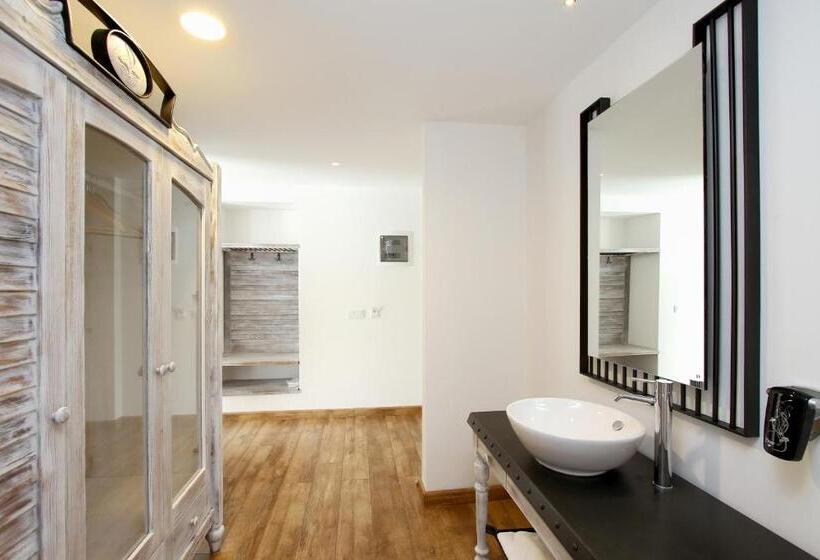 فندق Dedeminn Marina