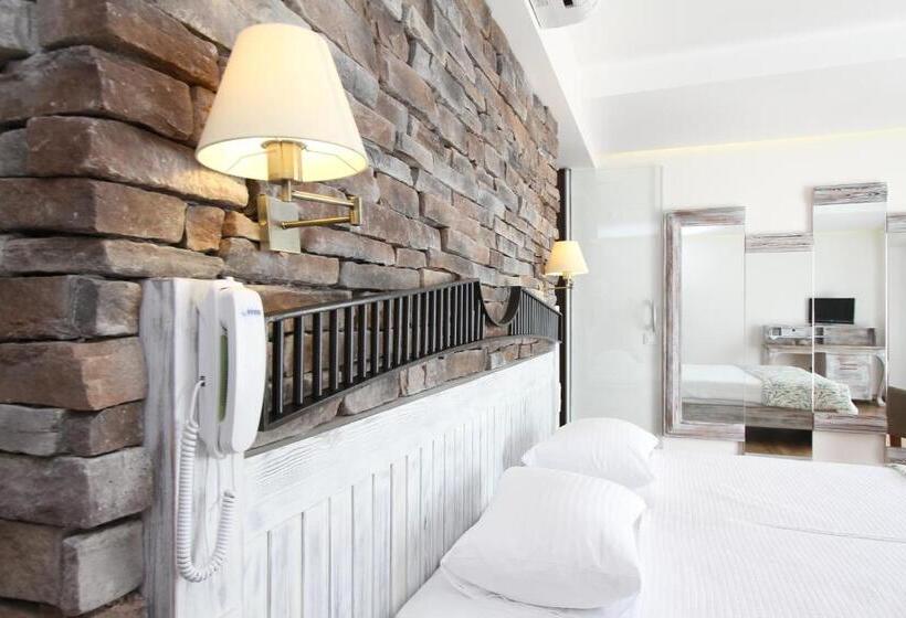 فندق Dedeminn Marina