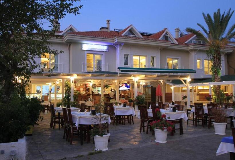 فندق Dedeminn Marina