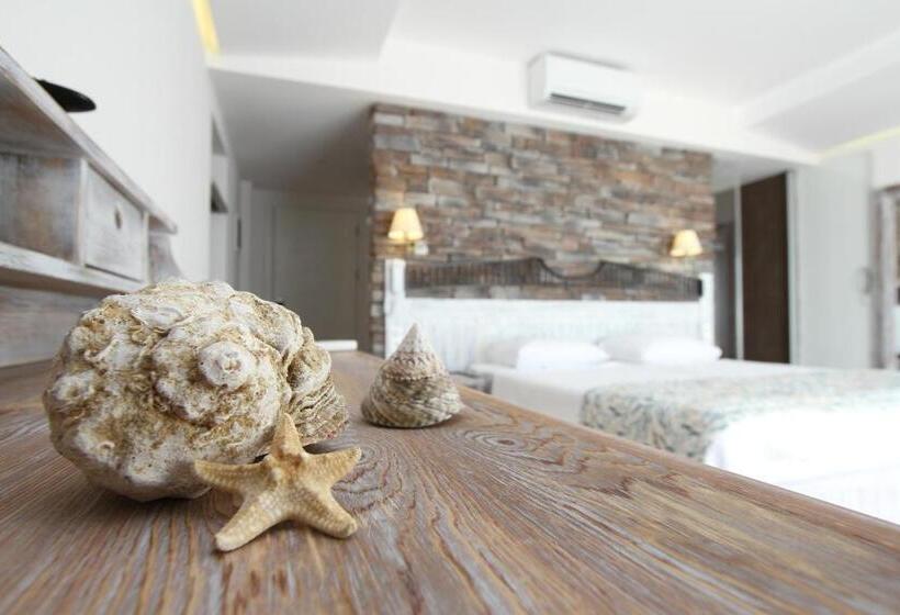 فندق Dedeminn Marina