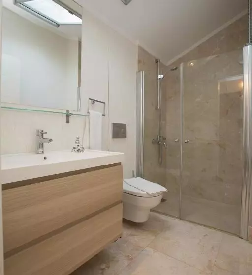 هتل Dedeminn Marina