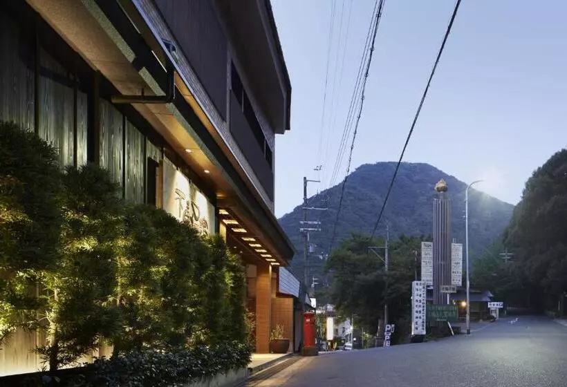 בית מלון כפרי Fudoguchikan