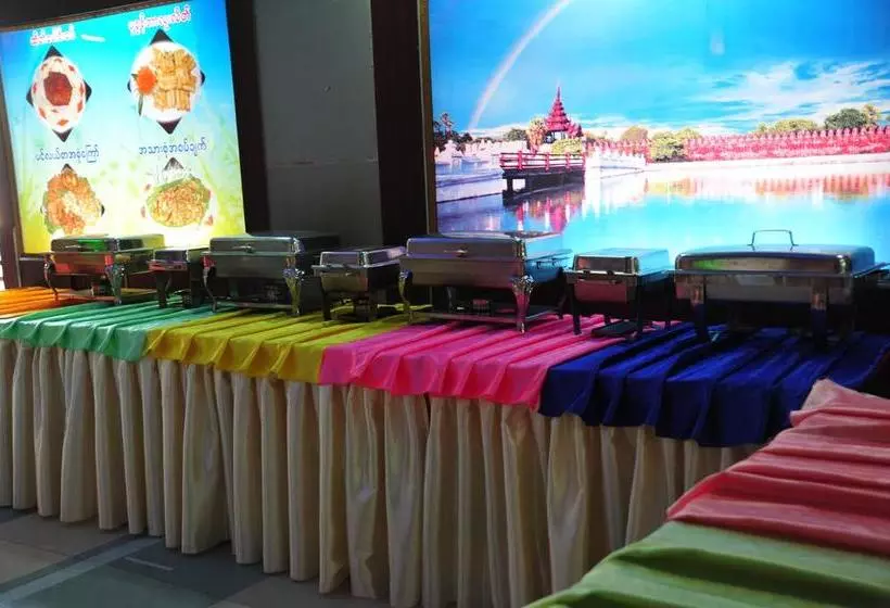 هتل Golden City Crown