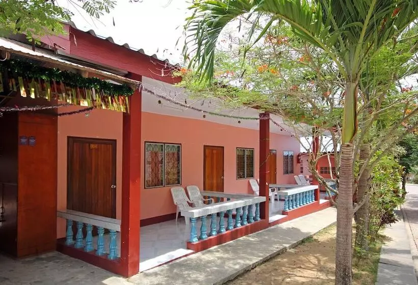 Hotel Gypsy Village 2