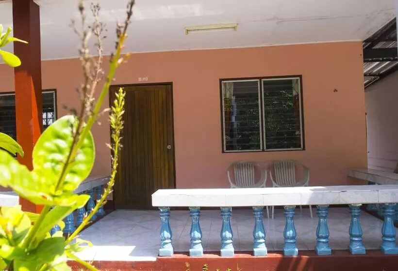 Hotel Gypsy Village 2