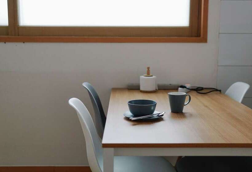 Отель Hongdae One House