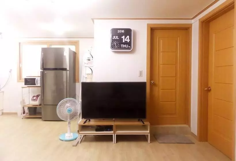 Hotel Hongdae One House