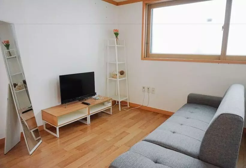 Hotel Hongdae One House