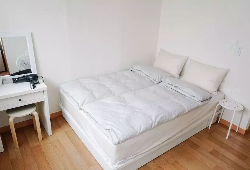 Hotel Hongdae One House