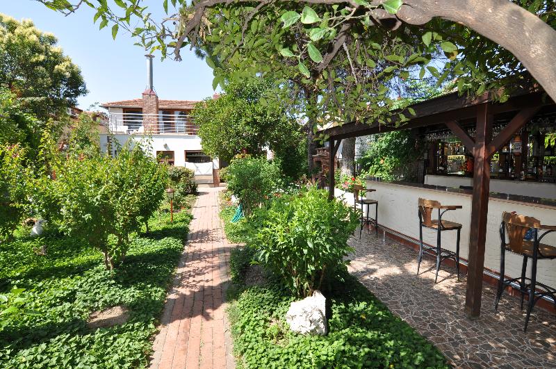 فندق Longhouse Inn