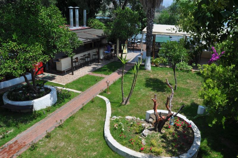 فندق Longhouse Inn