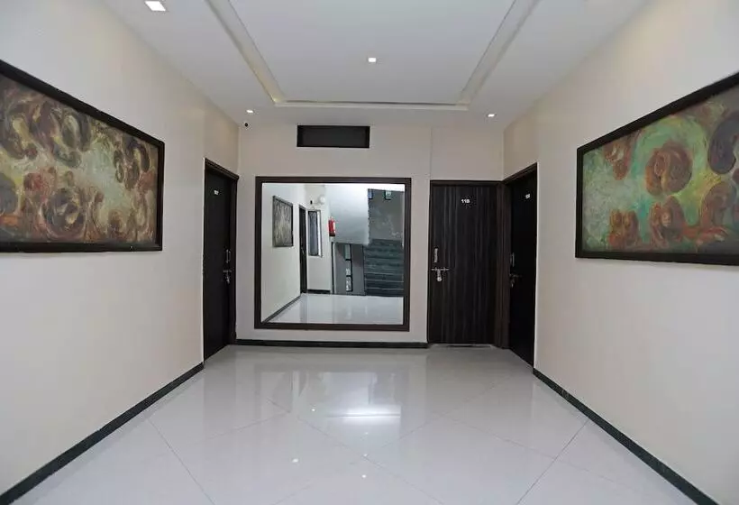 ホテル Oyo Rooms Lane 5 Koregaon Park