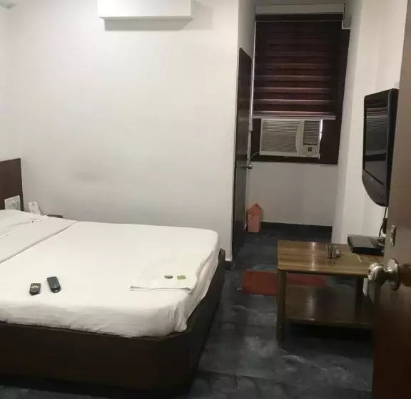 هتل Kanchan