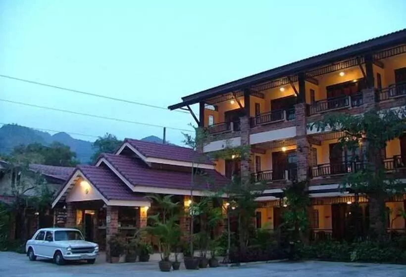 هتل Pathu Resort Ranong