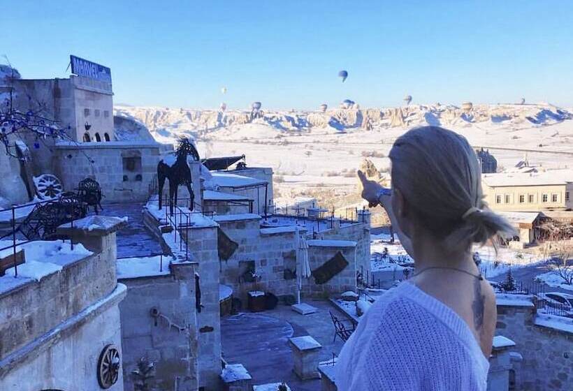 فندق Phocas Cave Suites