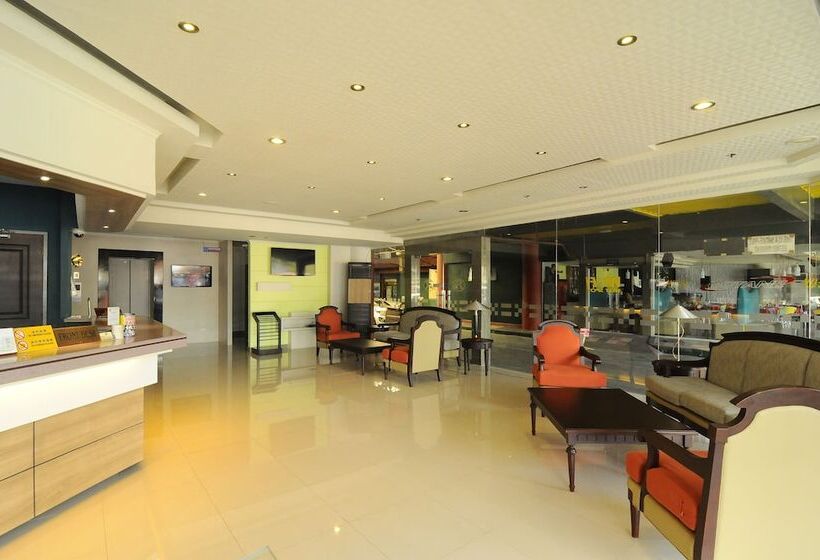 בית מלון כפרי Regency Inn