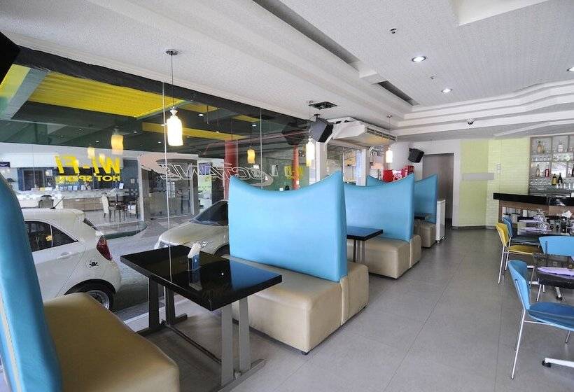 בית מלון כפרי Regency Inn