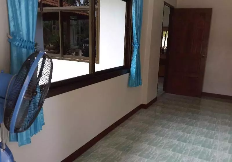 هتل Shangrilah Bungalow