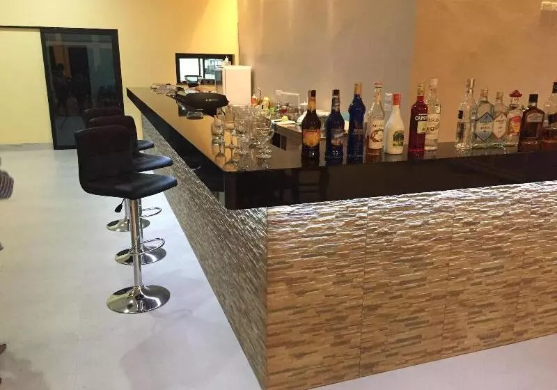 هتل Shangrilah Bungalow