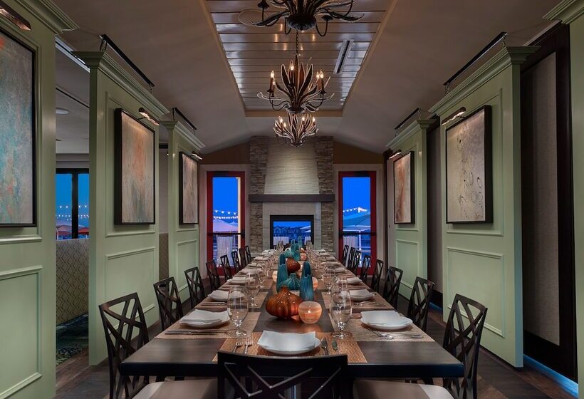 Hotel The Reeds At Shelter Haven