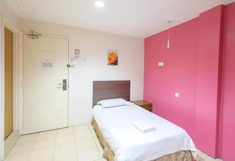 בית מלון כפרי Uptown Kajang