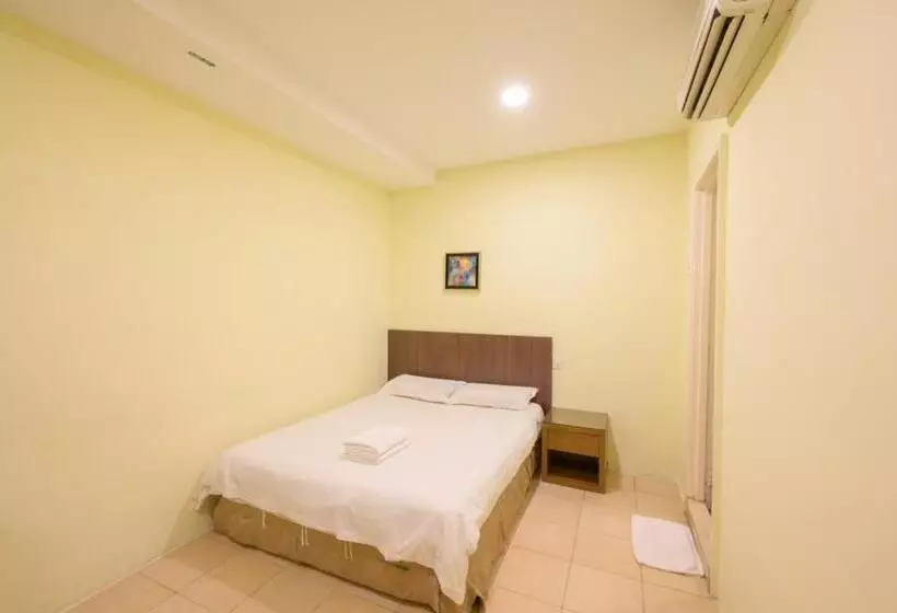 בית מלון כפרי Uptown Kajang