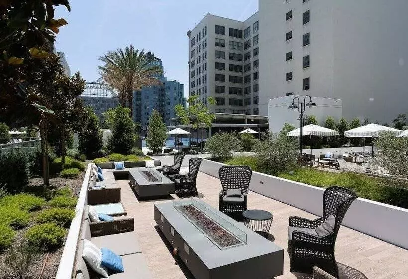 Level Los Angeles   Downtown South Olive