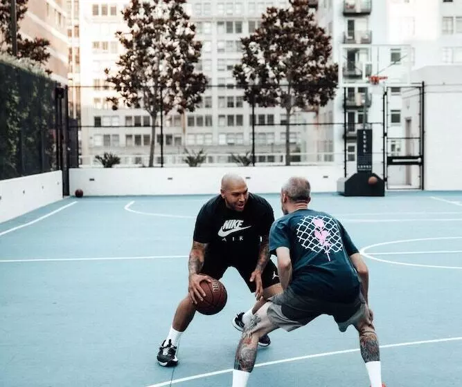 Level Los Angeles   Downtown South Olive