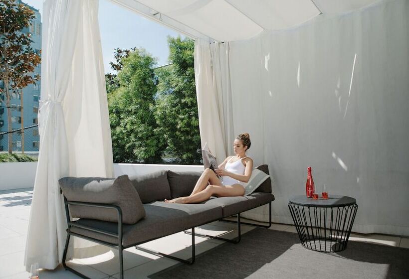 Level Los Angeles   Downtown South Olive