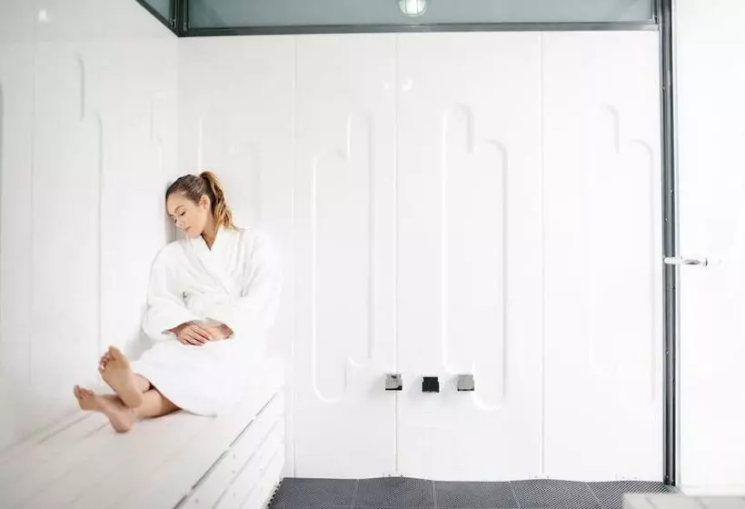 Level Los Angeles   Downtown South Olive