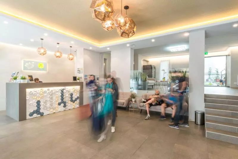 Maple Tree Budget Apartments