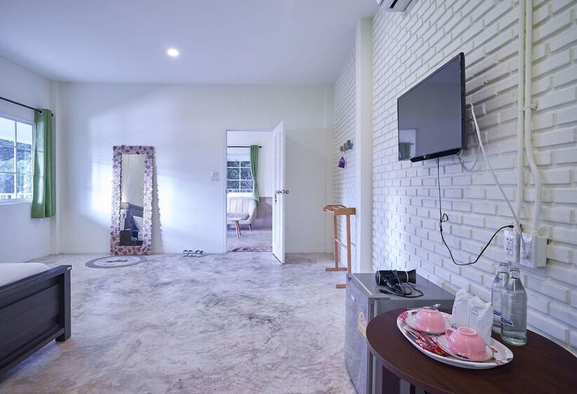 بنسيون Manyi Boutique House