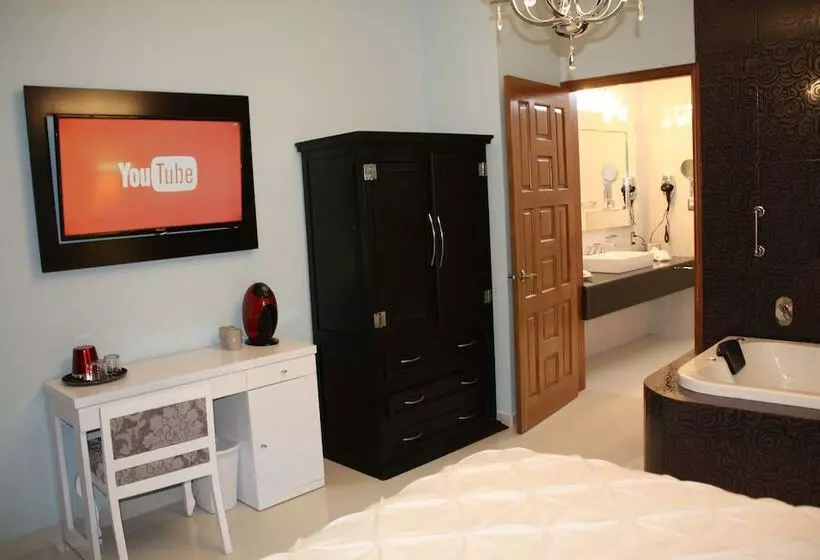 Zarzarosa Hotel Boutique