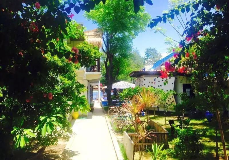 Gili Beach Bum Hostel