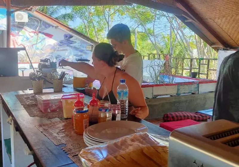 Gili Beach Bum Hostel