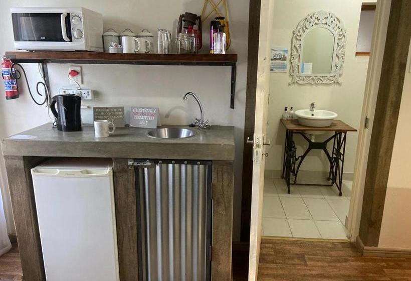 مبيت وإفطار Cape Karoo Guesthouse