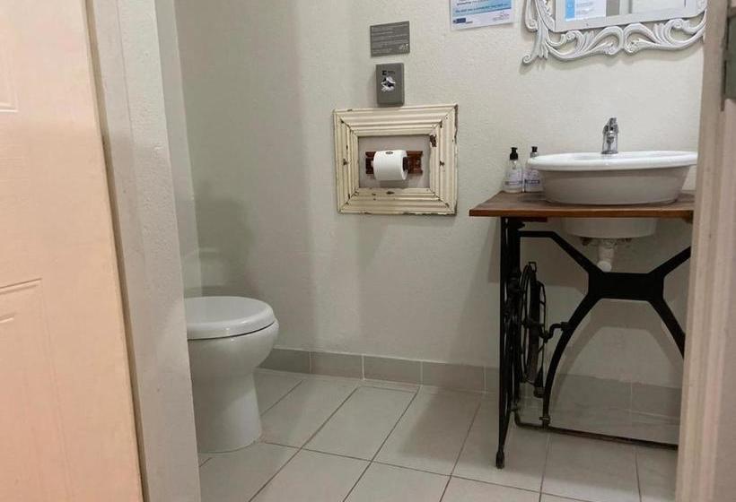 مبيت وإفطار Cape Karoo Guesthouse