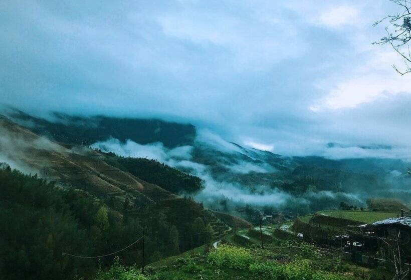 Dragon S Den Hostel In Longji Rice Terraces