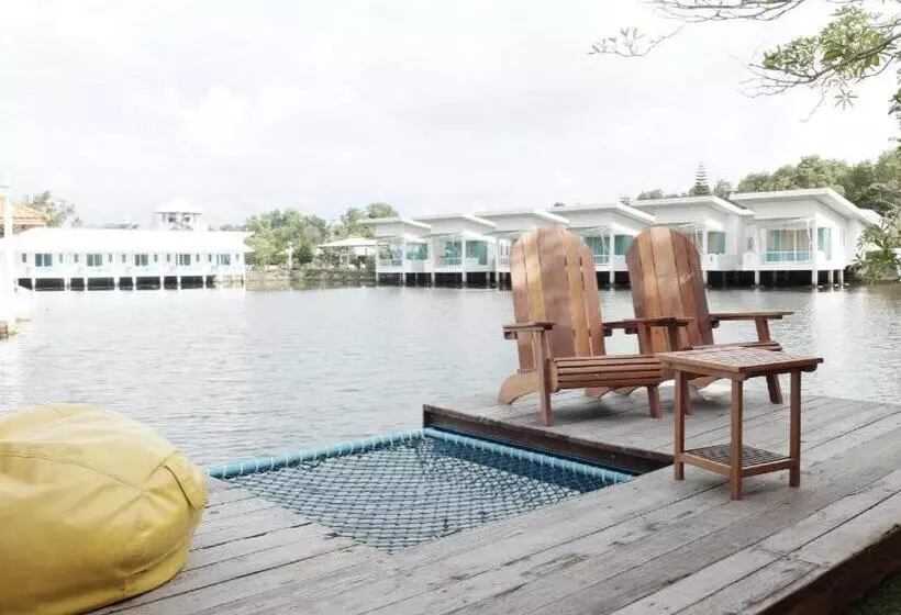 ホテル Anavilla Tangke Resort