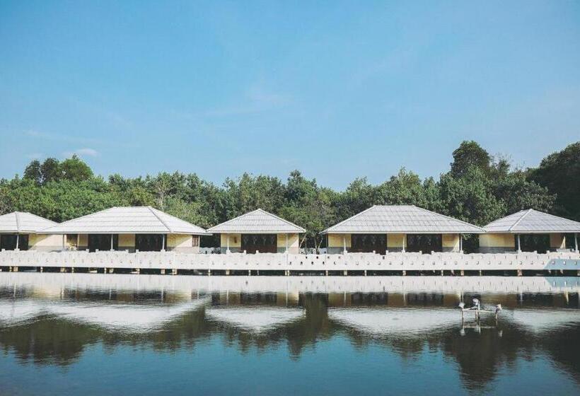 Hotelli Anavilla Tangke Resort