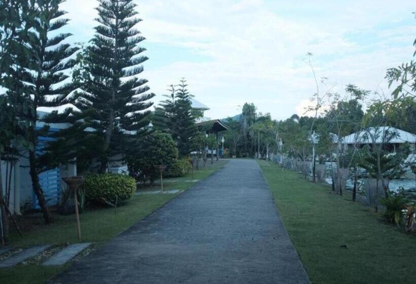 Hotelli Anavilla Tangke Resort