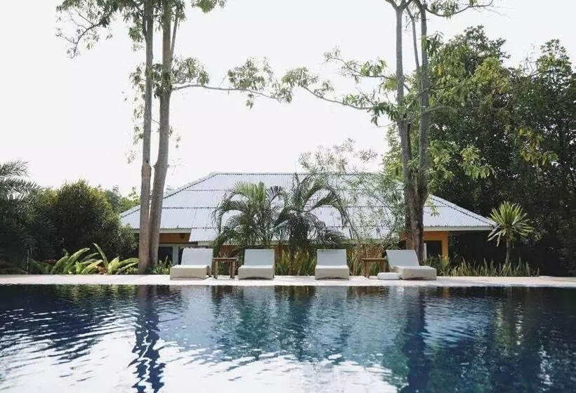 ホテル Anavilla Tangke Resort