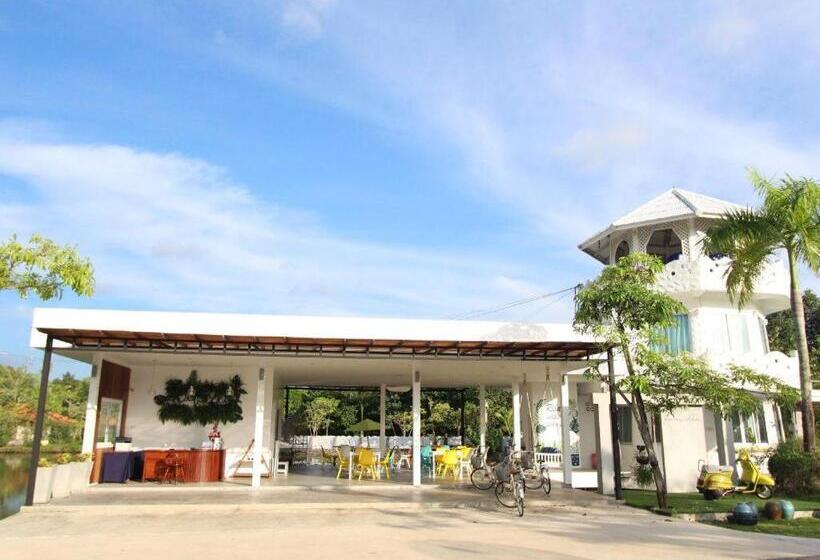 Hotelli Anavilla Tangke Resort