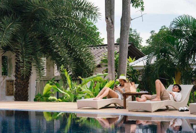 Hotelli Anavilla Tangke Resort