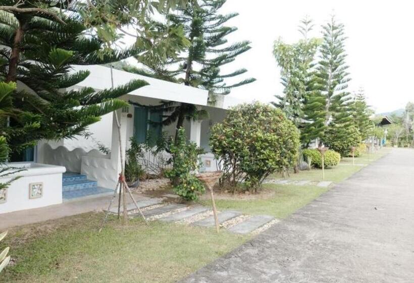 Hotelli Anavilla Tangke Resort