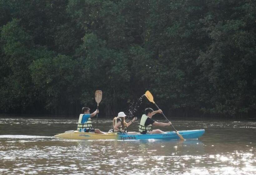 Hotelli Anavilla Tangke Resort