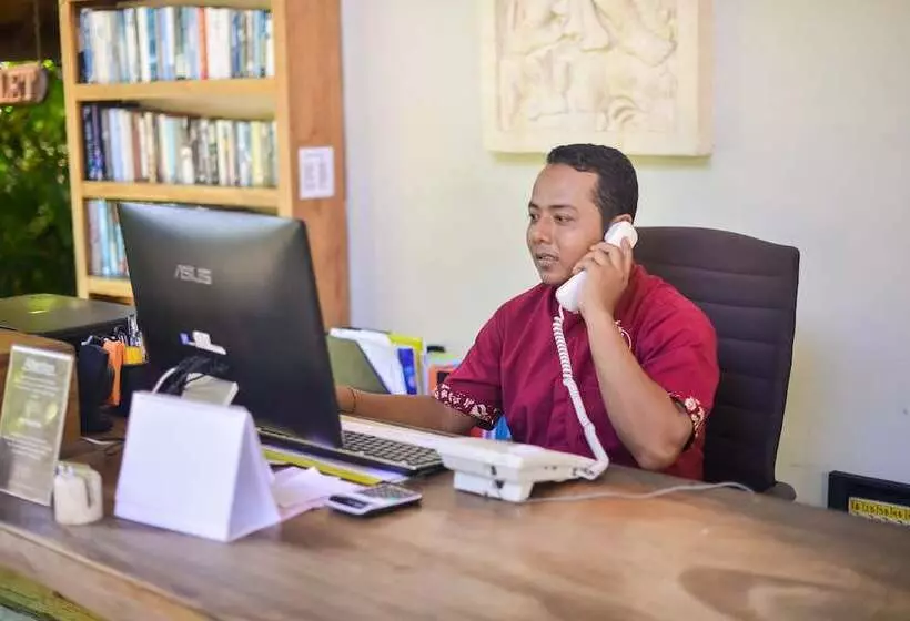 هتل Bali Santi Bungalows