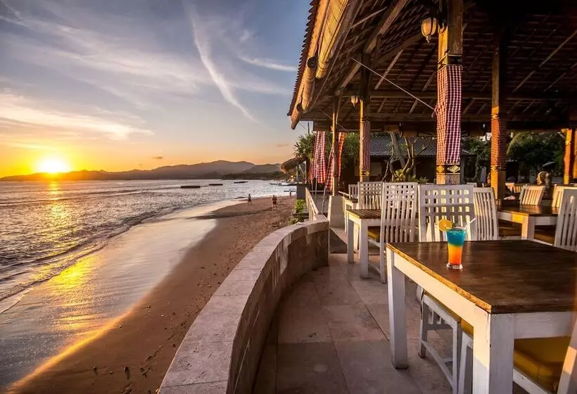 هتل Bali Santi Bungalows