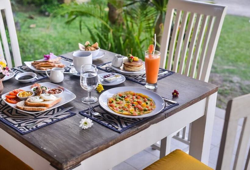 Отель Bali Santi Bungalows