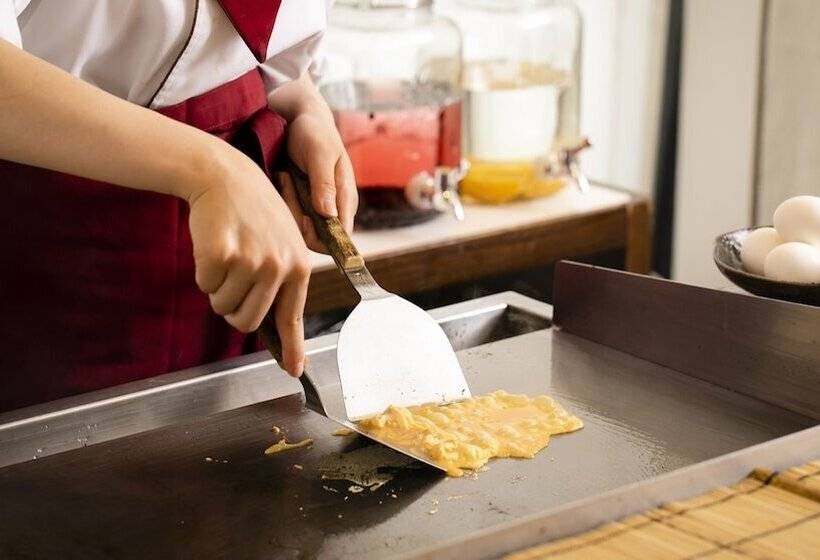 Отель Gracery Kyoto Sanjo